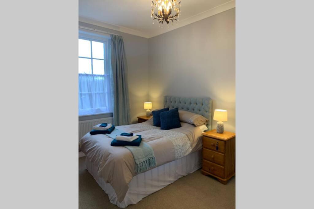 Grand 2 Bed Georgian Apartment At Florence House With King Bed, In The Heart Of Herne Bay & 300M From Beach Eksteriør bilde